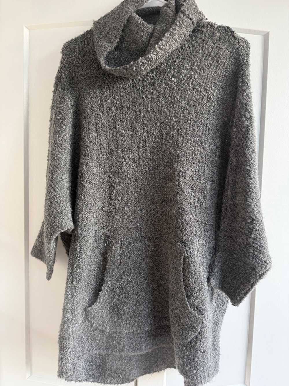 American Eagle Cozy Women's Gray Turtleneck Sweater Pullover